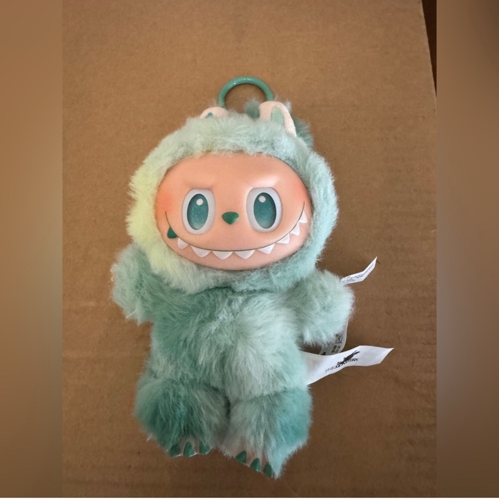 GIVEAWAY authentic Labubu direct from Popmart